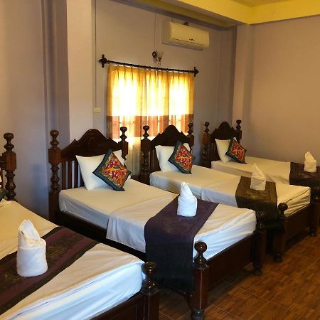 Soutjai Guesthouse & Restaurant Vang Vieng Eksteriør billede
