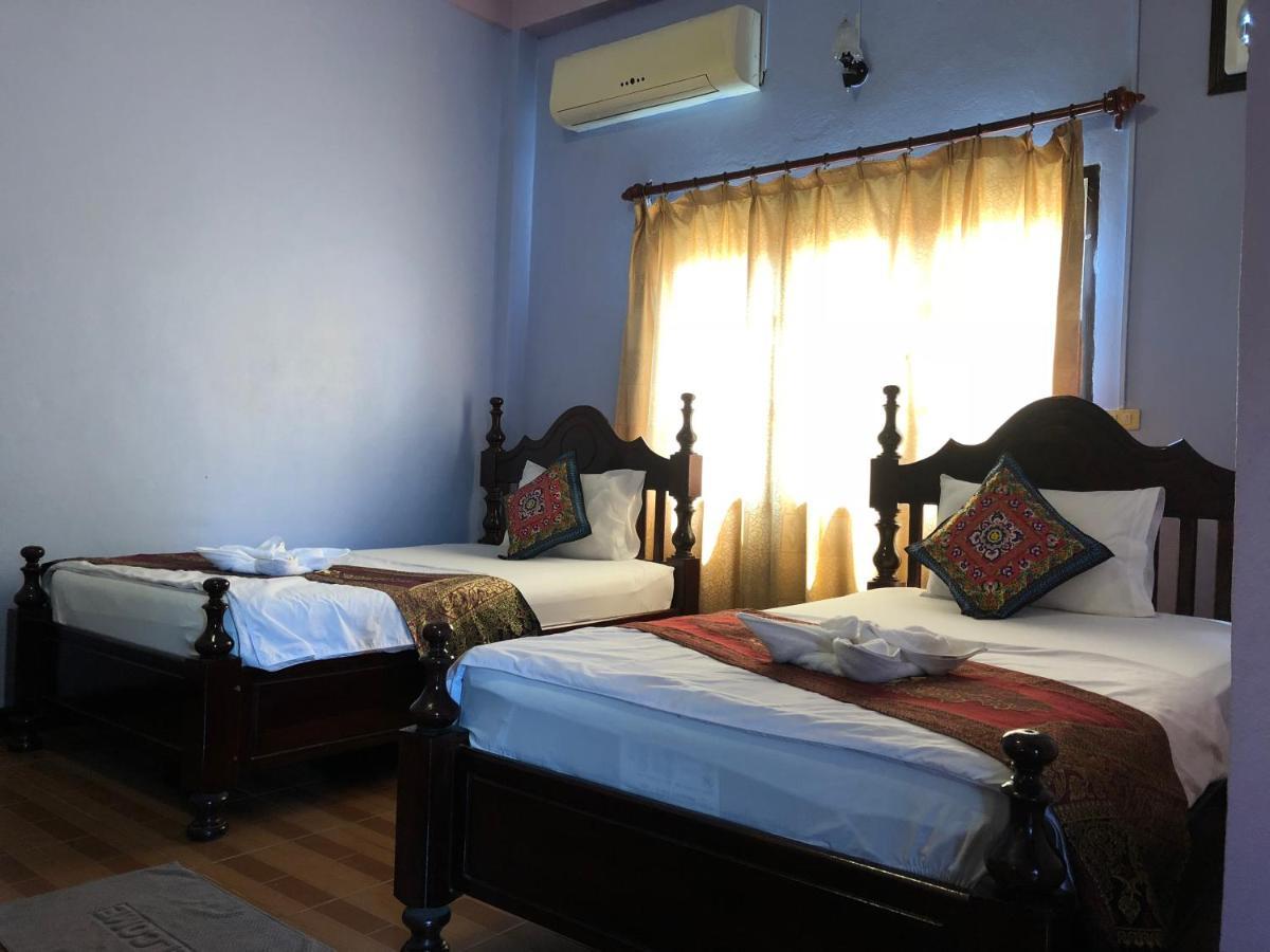 Soutjai Guesthouse & Restaurant Vang Vieng Eksteriør billede