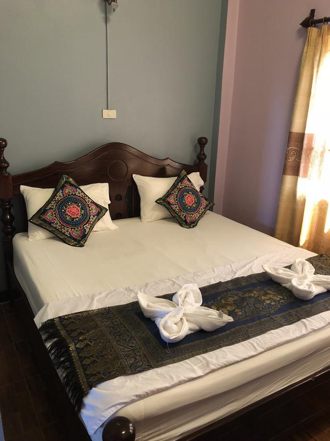Soutjai Guesthouse & Restaurant Vang Vieng Eksteriør billede