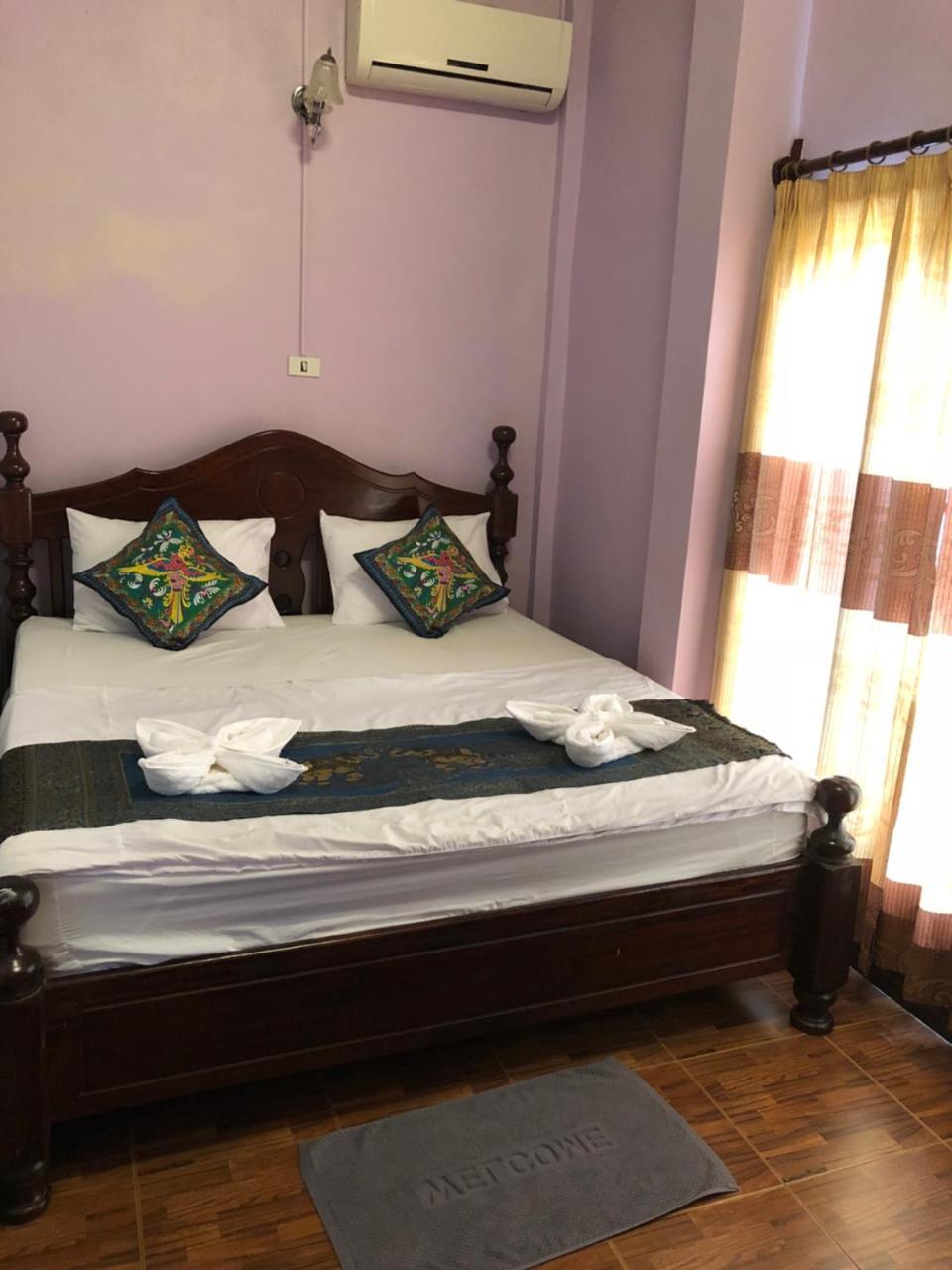Soutjai Guesthouse & Restaurant Vang Vieng Eksteriør billede